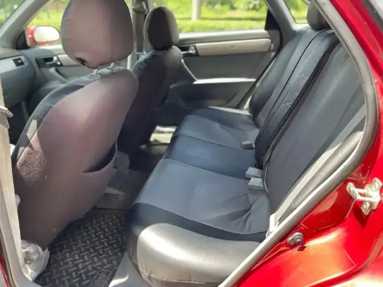 Chevrolet lachetti 1.6 собственник, машина в прекрасном состоянии. Недавно прошла то, масла, фильтра, грм. Всё работает исправно 👌🏻машина в максимальной комплектации. Кондиционер, абс, электро-зеркала.
4 Электро-стеклоподъемника.
Геометрия вся родная, не крутился не один болтик) по салону прекрасная, салон чистый и аккуратный, без пятен и повреждений. Каждые 6-7 замена масла и фильтра.
Имеются 2 ключа, есть сервисная книга, за всё время моего владения всё записано.
Ещё могу отдать газ пропан евро 4, очень удобно) в общем: кому нужна надежная машина, приезжайте смотрите. Ну а если вам нужна новая за ней в автосалон !посмотреть можно: г. Макеевка
Цена: 495.000р
+79493161086 Звоните, так же на этом номере макс, так как мобильная связь бывает не очень!
+79496585210 - фотография - 9