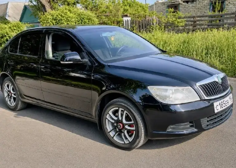 Продам живую octavia a5 в рестайлинге
На автомате aisin
1.6 L / 102 л. С.
🔥700 Тыс. Руб, срочно
20 Л бензина в подарок
2010 Г. В.
Abs, asr, esp, airbags, кондиционер, электро зеркала и стеклоподьемники, регулировка руля по высоте и вылету, аудиосистема, цз.
Резина зима, лето на титанах
На уверенном ходу, без ржавчины.
Двигатель не троит, не дымит.
Новый грм, ролик, помпа.
Коробка не пинается, не вибрирует.
👌Диагностическая карта на руках
Вопросы только по телефону
Обмен не интересует
+79493048206
📲 Tg: v
📞 Звоните: +7(949)3048206 - фотография - 3