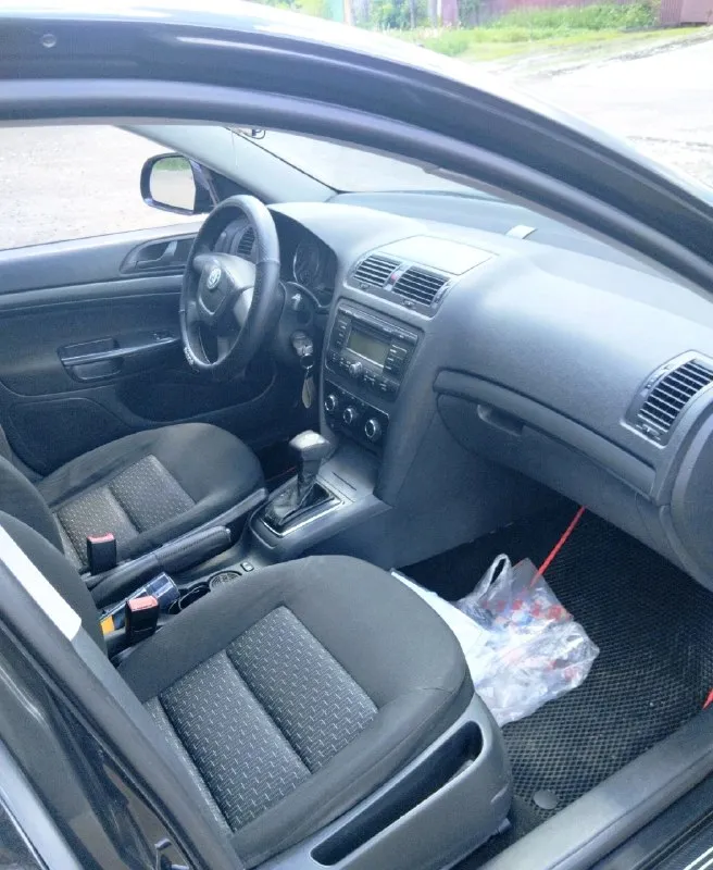Продам живую octavia a5 в рестайлинге
На автомате aisin
1.6 L / 102 л. С.
🔥700 Тыс. Руб, срочно
20 Л бензина в подарок
2010 Г. В.
Abs, asr, esp, airbags, кондиционер, электро зеркала и стеклоподьемники, регулировка руля по высоте и вылету, аудиосистема, цз.
Резина зима, лето на титанах
На уверенном ходу, без ржавчины.
Двигатель не троит, не дымит.
Новый грм, ролик, помпа.
Коробка не пинается, не вибрирует.
👌Диагностическая карта на руках
Вопросы только по телефону
Обмен не интересует
+79493048206
📲 Tg: v
📞 Звоните: +7(949)3048206 - фотография - 7