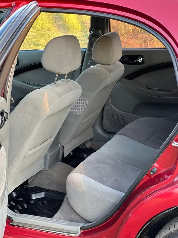 ‼️Цена 400.000‼️
Возможен обмен
Chevrolet lacetti
Пробег: 185.000
Год: 2008
: 1.4 Бензин
Коробка: механика
Привод:передний
Автомобиль в достойном состоянии как по кузову, так и по технике. Масло не расходует, не дымит, не троит. Коробка все передачи включаются плавно, не выбивают. Арки, днище, пороги, стаканы целые. По электрике ошибок нет, всё функционирует. Хорошая комплектация у автомобиля, 3 ключа, все стёкла родные, включая лобовое. Кондиционер, электропривод зеркал, гур, центральный замок, четыре стеклоподъёмника, мультируль. Штатная простая музыка играет неплохо. Пробег родной, автотека зелёная. Авто без дтп. Любой вид переоформления без проблем, документы чистые.
Цена: 400.000 торг у капота, возможен обмен
Тел: +79790040080
Тг: +79495130731
.
📞 Звоните: +7(949)5130731 - фотография - 8