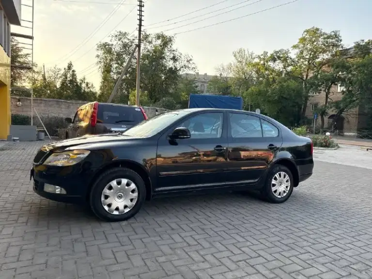 Продам skoda octavia a5 рестайлинг 2012 года выпуска
Я хозяин машина во владение 2 года
Пробег 128.000
Ходовая часть обслужена
1.4 Турбо 122 лс
Коробка передач механика 6ст
Цена 850.000
+79494245750
📲 Tg: @razor83
📞 Звоните: +7(949)4245750 - фотография - 2