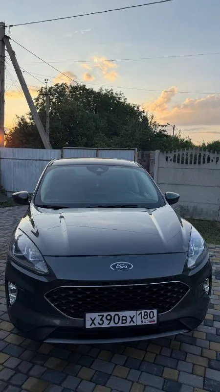 Продажа донецк
🏮 Ford escape 2020 1.5 at пробег 47 193 км.
Продам свой автомобиль, куплен в декабре 2024.
Awd s — полный привод (4wd). Автомобиль в отличном состоянии в отличной комплектации:
Бесключевой допуск, домофон, система старт-стоп, удержание в полосе, датчики слепых зон, датчики дождя и света, камера заднего вида, электро привод переднего сидения, подогрев передних сидений.
Коробка передач — автоматическая, 8 передач.
Тип двигателя — бензиновый.
Хорошая динамика в городе и на трассе;
Просторный салон и багажник;
Сбалансированная подвеска.
Один собственник. Хорошее состояние. Отличный выбор для тех, кто ищет надежный и экономичный автомобиль. Торг только при осмотре
Цена 1 900000
Телефон ☎️ +79493105529
📲 Tg: @sergeevna_m
📞 Звоните: +7(949)3105529 - фотография - 1