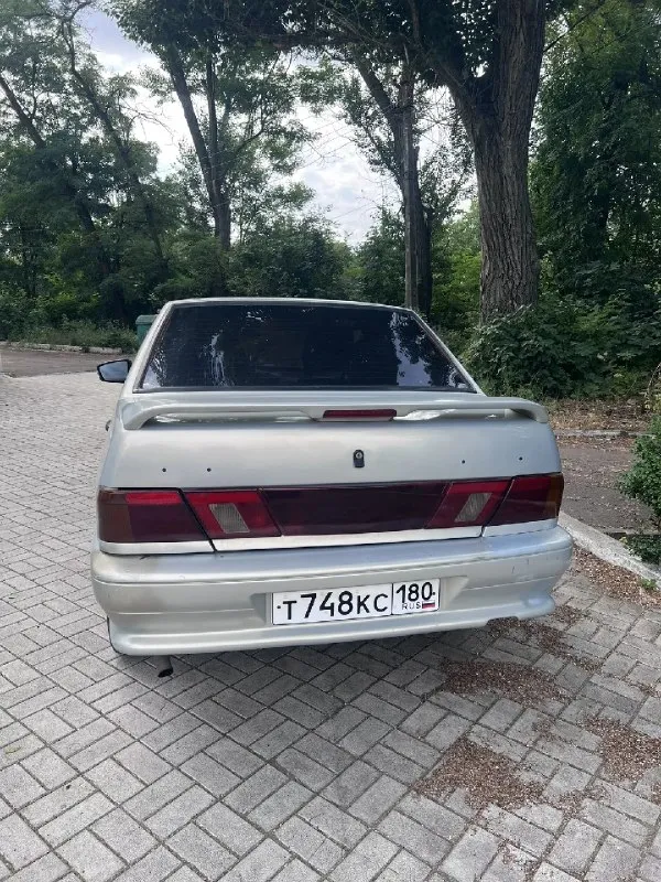 Продам ваз 2115, 2004 года.
Каждый день на ходу, сел и поехал. Двигатель 8-клапанный, не дымит, не троит, работает ровно. Мотор и коробка без нареканий. Установлены новые стойки и пружины. Дно, лонжероны и стаканы целые. Техосмотр пройден.
Я собственник, продажа только с переоформлением.
Перекупам просьба не беспокоить — за бесценок не отдам, поэтому не тратьте свое и мое время.
Стоит хорошая музыка с усилителем.
Осмотр — макеевка, 230000 руб.
Телефон: +7 (949) 076-36-15 - фотография - 4