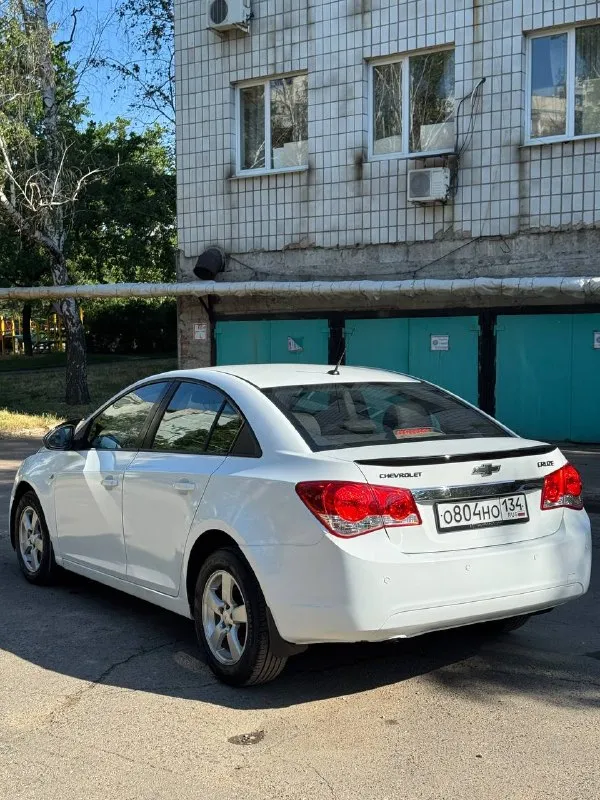 Продается chevrolet cruze 2011 год 1.6 мкпп
Атмосферник
Цена: 595.000 руб + разумный торг реальному покупателю + бак бензина в подарок
Шевроле круз
- Пробег 190.000 км
- Не такси и не каршеринг!
- Все стекла родные
- 2 Комплекта колес зима-лето
- Мотор и коробка в отличном состояние не дымит не троит, работает ровно масло не ест !
- Состояние сел и поехал куда угодно никаких вложений не требуется
- Из последнего заменено масло в двс, фильтра и свечи
- По кузову и днищу выглядит красиво без гнили и ржавчины авто эксплуатировалось ростов-краснодар
- По ходовой все отлично не стучит, не гремит
Едет мягко
- По салону чистый и ухоженный только после химчистки
- Комплектация 2 ст подьемника, эл рег зеркал, подогревы сидений, птф, abs, air bag, хорошая заводская музыка cd, aux
- Кондиционер холодит на 100%, ручник держит, лобовое без трещин
-Переоформление без проблем могу присутствовать в мрэо
-Документы кристально чистые без штрафов, запретов и. Т. Д
Осмотр макеевка центр
Тел +79490248188 - фотография - 4