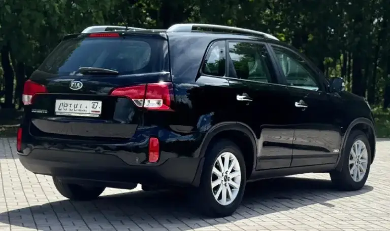 Kia sorento
2014 Год
Двигатель 2.4 бензин
Коробка автомат
Пробег 176тыс. Км родной
Один владелиц за все время эксплуатации

Автомобиль в родном окрасе!

Автомобиль в очень хорошем состоянии!
Родной пробег!
Авто обслужен от и до,
Вложения не требует не какого от слова совсем !

Комплектация
Электропривод зеркал
Полный привод
Помощь при спуске
Круизконтроль
Мультируль
Камера заднего вида
Климат контроль двух зоны
Подогрев сидений
Подогрев зеркал
Подогрев дворников
Антибликовое зеркало
Датчик света
Датчик дождя
Два ключа
Abs
Esp
Airbag
Бортовой компьютер
Четыре стеклоподъемника

С документами все в полном порядке,
Продажа с полным переоформлением в гаи

Г. Донецк
Цена 1.580тыс. ₽
Звоните остальное по тел.
+79496447942
Возможно продажа в кредит
📞 🇷🇺 Звоните: +79496447942 - фотография - 4