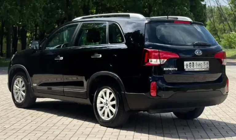 Kia sorento
2014 Год
Двигатель 2.4 бензин
Коробка автомат
Пробег 176тыс. Км родной
Один владелиц за все время эксплуатации

Автомобиль в родном окрасе!

Автомобиль в очень хорошем состоянии!
Родной пробег!
Авто обслужен от и до,
Вложения не требует не какого от слова совсем !

Комплектация
Электропривод зеркал
Полный привод
Помощь при спуске
Круизконтроль
Мультируль
Камера заднего вида
Климат контроль двух зоны
Подогрев сидений
Подогрев зеркал
Подогрев дворников
Антибликовое зеркало
Датчик света
Датчик дождя
Два ключа
Abs
Esp
Airbag
Бортовой компьютер
Четыре стеклоподъемника

С документами все в полном порядке,
Продажа с полным переоформлением в гаи

Г. Донецк
Цена 1.580тыс. ₽
Звоните остальное по тел.
+79496447942
Возможно продажа в кредит
📞 🇷🇺 Звоните: +79496447942 - фотография - 6