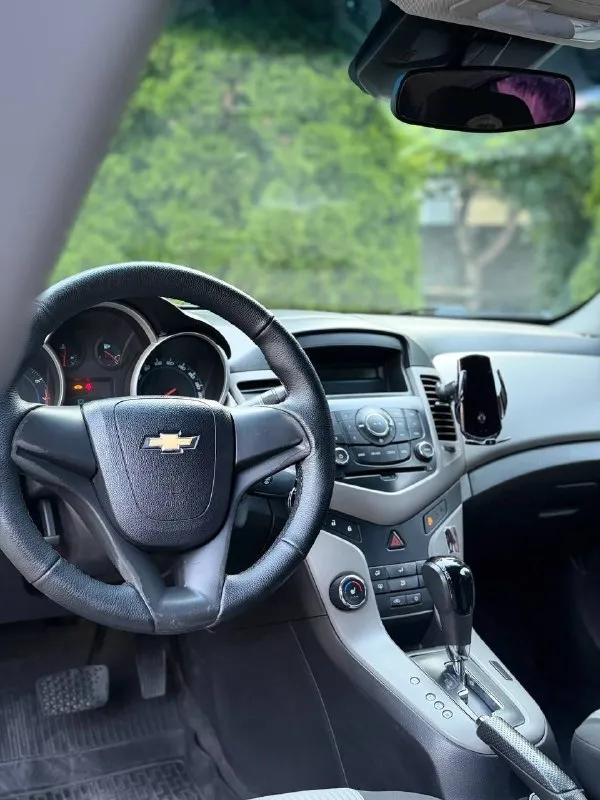 В продаже chevrolet cruze 2013 года
✅ Двигатель 1.6 бензин
✅ Автоматическая коробка передач
✅ Техника в полном порядке
✅ Комфортный и просторный салон
✅ Приятный внешний вид
Автомобиль обслужен и готов к эксплуатации. Двигатель работает ровно, коробка переключает плавно, ходовая без нареканий.
📍Осмотр: г. Донецк
🔄 Возможен обмен
💳 Возможна продажа в кредит
💰 Цена: 640 000 ₽
☎️ +7 949 374-95-82
📲 Tg: @dream_of_sherg
📞 Звоните: +7(949)3749582 - фотография - 4