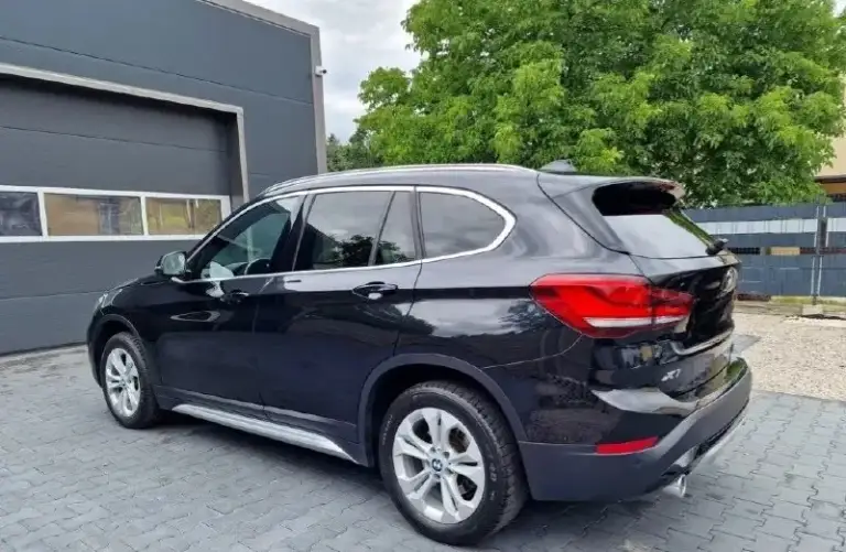 🏎 Bmw x1 xdrive20d m sport 🏎
Срочная цена 1.800.000 рублей
Пиши - @cb666o звони +7 905 793 6486
📌 Характеристики:
➖ Год выпуска: 2020
➖ Пробег: 65 000 км
➖ Двигатель: 2.0 дизель
➖ Коробка: автомат
➖ Привод: полный
Оснащение:
☑️ M пакет
☑️ Кожаный салон
☑️. .. Lass="emoji" style="background-image:url('//telegram. Org/img/emoji/40/e29891.png')">☑️ бесключевое открытие багажника
☑️ Электроскладывание зеркал
☑️ Тонированные стекла
🛡 Что по состоянию?
✔️ Один владелец
✔️ Честный пробег
✔️ Без нареканий по технической части
Bmw x1 в версии m sport — это идеальное сочетание динамики, премиального комфорта и практичности. Мощный дизельный мотор, полный привод xdrive и богатая комплектация делают этот кроссовер отличным выбором как для города, так и для дальних поездок, обеспечивая уверенность и удовольствие за рулем.
📲 Tg: @cb666o
📞 Звоните: +7(905)7936486 - фотография - 8