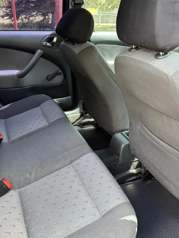 Цена 620.000
Skoda octavia a4 tour. Шкода октавия тур. Кузов лифтбек. 2008г. Механика. 2 владельца за все время. Пробег 205.000км. Двигатель 1.6mpi. Bfq самый простой и надежный. Ошибок нет. Масло не жрет, не дымит, работает хорошо.
Пороги и дно автомобиля в отличном состоянии. По кузову хорошо сохранилась, ржавчины нет, есть эксплуатационные моменты в виде сколов, небольших вмятин, царапин. Полностью родной окрас. Лобовое оригинал. Ручник работает.
Салон в хорошем состоянии. Есть простая музыка. Кондиционер холодит. Все функции автомобиля работают. Установлены led лампы с линзой, свет отличный. Резина свежая.
Все герметики, сварные точки и т. Д. Заводские).
Торг у капота, находится в макеевке
+79493594733
📞 🇷🇺 Звоните: +79493594733 - фотография - 6