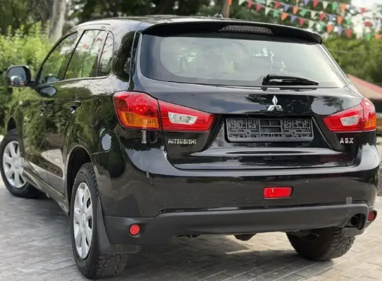 Mitsubishi asx рестайлинг, 2015 года выпуска, объём двигателя 1.6, коробка передач механика (самая надёжная связка в линейке!), пробег 155.000 родной!

Авто без дтп!, в родном окрасе✅, 2 хозяина за всё время эксплуатации, надёжный японский красовер, комфортабельный и вместительный

Автомобиль в идеальном состоянии, без каких либо нюансов, как внешне так и технически!, обслужен на данный момент весь от а до я, за машиной всегда ухаживали и обслуживали своевременно, имеется все сервисные книжки, два комплекта ключей, установлена сигнализация starline.

Комплектация: бортовой компьютер, кондиционер, датчик света и дождя, подогрев сидений, складывание зеркал, эл. Регулировка зеркал, подогрев стёкол, 4 слекподъемника, abs esp, мультимедиа с хорошим звуком, имеется все для комфортного вождения.

По документам любой вид оформления.

Цена 1.020.000
+7949564-4736
+7(949)693-5850 - фотография - 4