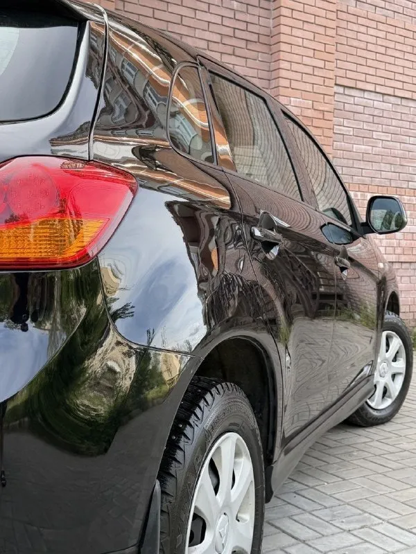 Mitsubishi asx рестайлинг, 2015 года выпуска, объём двигателя 1.6, коробка передач механика (самая надёжная связка в линейке!), пробег 155.000 родной!

Авто без дтп!, в родном окрасе✅, 2 хозяина за всё время эксплуатации, надёжный японский красовер, комфортабельный и вместительный

Автомобиль в идеальном состоянии, без каких либо нюансов, как внешне так и технически!, обслужен на данный момент весь от а до я, за машиной всегда ухаживали и обслуживали своевременно, имеется все сервисные книжки, два комплекта ключей, установлена сигнализация starline.

Комплектация: бортовой компьютер, кондиционер, датчик света и дождя, подогрев сидений, складывание зеркал, эл. Регулировка зеркал, подогрев стёкол, 4 слекподъемника, abs esp, мультимедиа с хорошим звуком, имеется все для комфортного вождения.

По документам любой вид оформления.

Цена 1.020.000
+7949564-4736
+7(949)693-5850 - фотография - 6