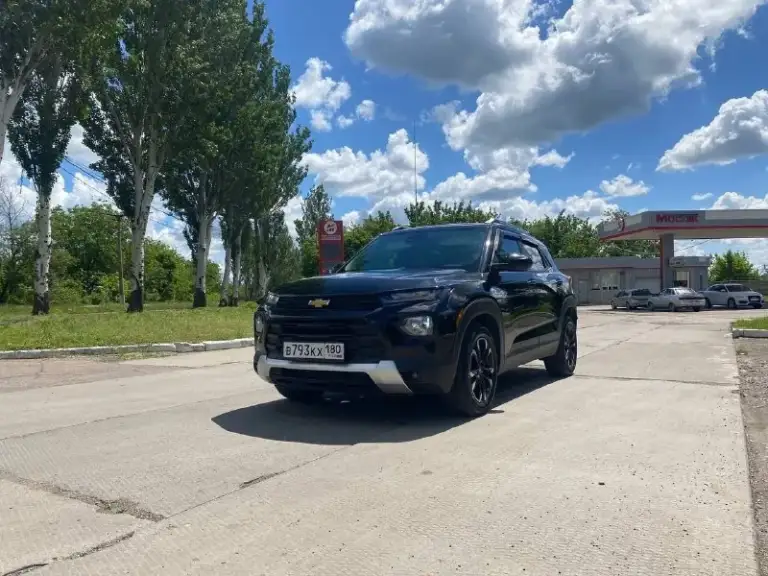 Продам chevrolet trailblazer 2020 год мотор 1.3t коробка автомат, пробег 97 тысяч км, цена 1.850₽ автомобиль в полной комплектации,2 ключа и сервисная книжка
Безключевой доступ
Датчик дождя, света
Подогрев сидений, руля
Парктроники, камеры
Климат контроль 2-х зонный, панорамная крыша
Монитор aux/bt/usb/
Музыка хорошая.
Без дтп, гаражное хранение, авто в хорошем обслуженном состоянии всё имеется для комфотрной езды, покупкой будете довольны!! Двигатель коробка и ходовая часть без нареканий и без посторонних шумов, салон чистый и ухоженный, хорошая новая резина
Документы в порядке без каких либо ограничений, переоформление в мрэо приветствуется (могу присутствовать )все остальные вопросы по телефону +79494936731 или пишите, торг - фотография - 3