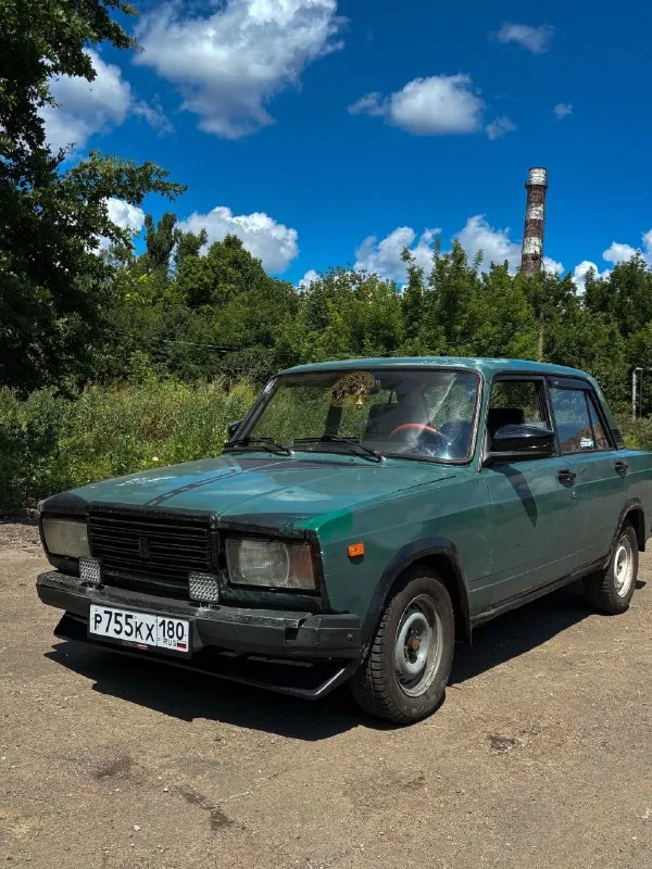Продается ваз 2107 2004-го года выпуска. Автомобиль на ходу, двигатель работает как на бензине, так и на газу ( газ нужно довести до ума, нужен небольшой ремонт газовой трубы ), газ зарегистрирован в птс.
Машина подойдет как для ежедневных поездок, так и в качестве первого автомобиля или для хозяйственных нужд. Салон в хорошем состоянии для своего возраста, есть музыка.
Документы в порядке, автомобиль готов к переоформлению.
Цена - 70000₽
По всем вопросам звоните или пишите, отвечу на интересующие вопросы. Осмотр по предварительной договоренности.
Автомобиль находится в макеевке.
Номера для связи:
+7(949)3715602
+7(949)3715604

📞 Звоните: +7(949)3715602 - фотография - 1