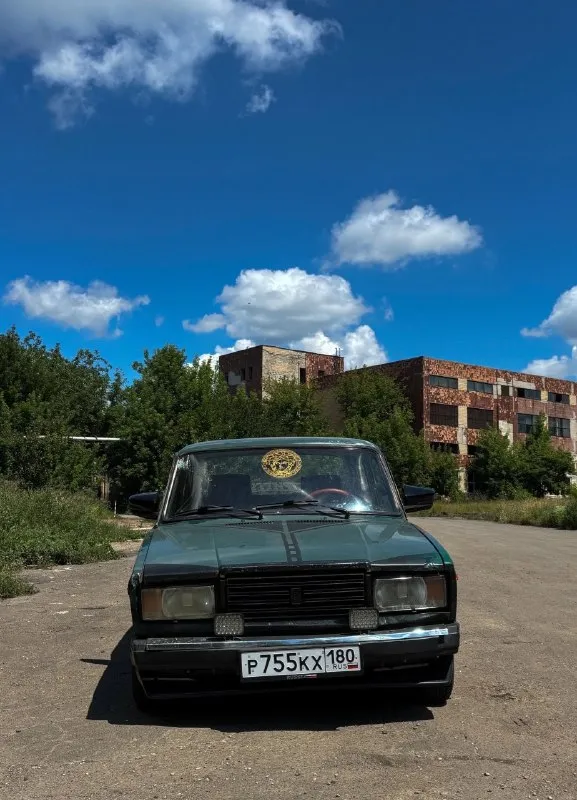 Продается ваз 2107 2004-го года выпуска. Автомобиль на ходу, двигатель работает как на бензине, так и на газу ( газ нужно довести до ума, нужен небольшой ремонт газовой трубы ), газ зарегистрирован в птс.
Машина подойдет как для ежедневных поездок, так и в качестве первого автомобиля или для хозяйственных нужд. Салон в хорошем состоянии для своего возраста, есть музыка.
Документы в порядке, автомобиль готов к переоформлению.
Цена - 70000₽
По всем вопросам звоните или пишите, отвечу на интересующие вопросы. Осмотр по предварительной договоренности.
Автомобиль находится в макеевке.
Номера для связи:
+7(949)3715602
+7(949)3715604

📞 Звоните: +7(949)3715602 - фотография - 2