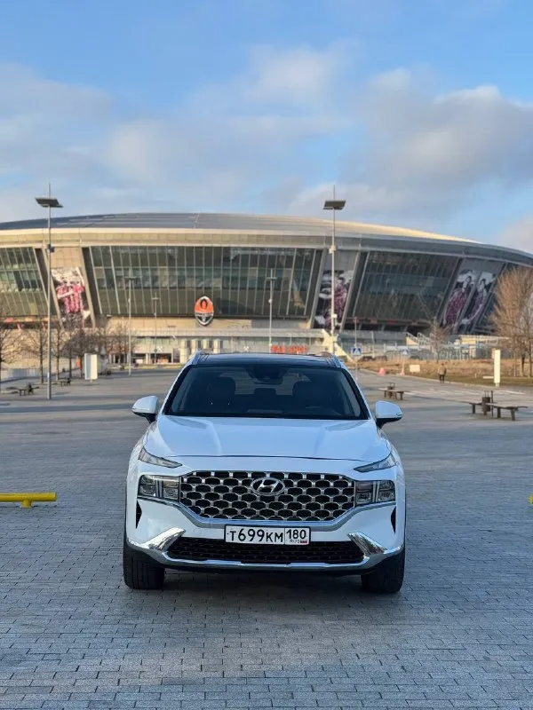 Продам santa fe 4 sel (рестайлинг)
Год выпуска:2022.
Объем двигателя: 2.5( атмосферник на 191 л. С)❗️
Коробка передач: 8-ми ступенчатый автомат( не путайте с роботом)❗️
Привод:полный!
Цвет:белый перламутр❗️
Пробег автомобиля:67.000 тысяч км.
Комплектация очень хорошая❗️
Из основных:
-Панорамная крыша ❗️
-Адаптивный круиз контроль❗️
-Удержание полосы
-Удержание руля
И еще много чего
-Музыка harman kardon(с заводским самбуфером, усилителем)❗️
3-Х зонный климат контроль !
4 Режима езды !
Автомобиль полностью обслуженный
Поменял на пробеге 66.000 тыс км :
-Свечи njk оригинал !
-Масло в двигателе (liqui moly)
-Сделал частичную замену в акпп
-Все фильтра
-Антифриз, тормозную жидкость
-Обслужил полный привод
Машину русифицировал полностью на русский язык ( можно смотреть сериалы, фильмы через флешку).
2 Комплекта резины.
Я собственник ❗️
Цена: 4.050.000🍋( торг)
Вообщем более подробную информацию расскажу по телефону :
+79495219479
+79495219479 -Телеграмм - фотография - 7