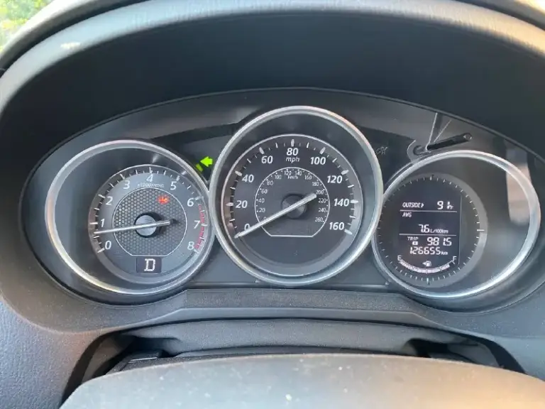 🚗 6 Gj 3 поко
Продам свою mazda 6 skyactive 2,5 (надежный атмосферник) 500км назад выполнялась замена масла в двигателе
Акпп (обычный гидротрансформатор aisin) выполнена замена масла +фильтр оригинал
Год 2014
Пробег 126730км
Климат контроль (заправлен)
Камера заднего вида
Кожаные сиденья
Подогрев передних сидений, электрорегулировка водительского сидения
Круиз контроль, мультируль.
Датчики слепых зон
Установлена сигнализация starline
Автомобиль полностью обслужен, документы на обслуживание имеются.
Тех осмотр пройден, продажа с полным переоформлением
Vin jm1gj1v50f1201566
Г. Донецк, ворошиловский район.
+79493152527 (Телеграмм на этом же номере)
Цена: 1365000 ₽
📲 Tg: yuri
📞 🇷🇺 Звоните: +79493152527

Авторынок днр донецк - фотография - 8