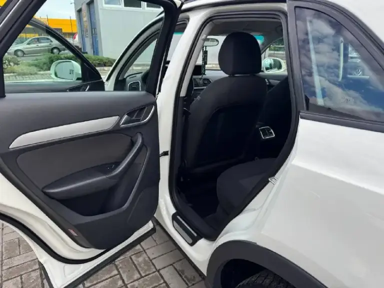 Продам audi q3 2.0 турбо 2013 года
Полный привод quattro постоянный, автомобиль работает без нареканий. Коробка автомат 7 ступенчатая s tronic. Без стуков пинков и прочего,
Мотор работает в штатном режиме не шумит стуков нет потеков нет, масло не ест. Кузов как на фотографиях ржавчин вздутий гнили нет, днище абсолютно целое, климат контроль двух зонный адаптивный круиз контроль датчик света дождя парктроники омыватель фар. Auto hold электронный ручник подогрев сидений обогрев боковых зеркал, в автомобиле есть все для комфортной езды, пробег 150 тысяч родного я собственник ценна 1.300 г донецк +79496993249 - фотография - 6