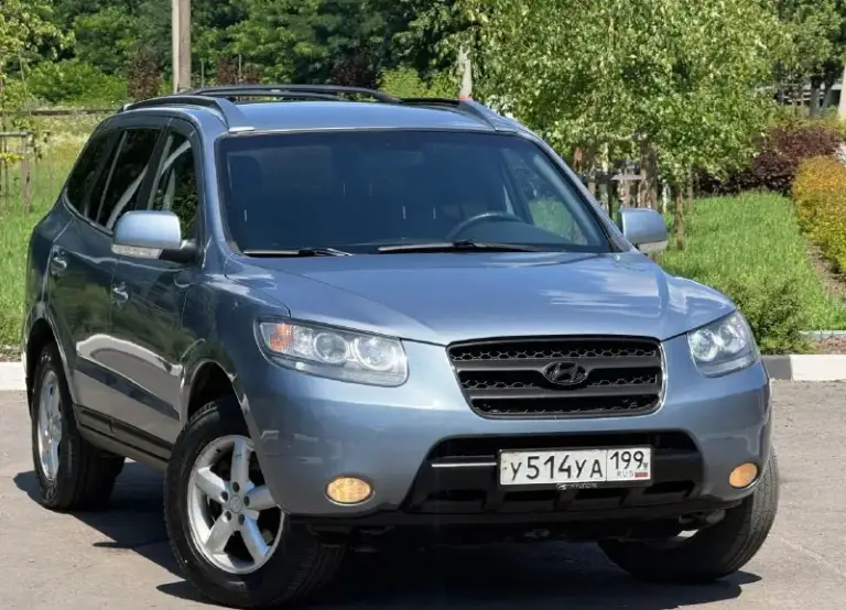☝️ Автомобиль с газовым оборудованием 4-го поколения, баллон на 80 л, запас хода - 450 км.

В продаже hyundai santa fe, 2.7 л, 190 л. С, 4wd. Модификация «gls», 7 мест, три ряда сидений. Оригинальный птс, два владельца за всё время. Находится более 10 лет в одной семье (с 2016 г) цвет «blue titanium» в серо-голубом металлике.

Двигатель : (g6ea) считается лучшим в линейке. Ошибок по системам нет. Двс работает отлично. Автомат переключает как положено, без пинков, пробуксовок и т. П. Полный привод работает без нареканий, люфтов нет, шлицы целые, вкл /выкл.

Техосмотр пройден, авто готово к оформлению. Цена : 1.080.000 рублей. Обмены не интересны. Территориально находится в г макеевка (центр) контакты : +7(949)003-33-27, +7(979)028-27-27 мессенджер telegram и max есть на первом тел.
📞 🇷🇺 Звоните: +79490033327 - фотография - 5