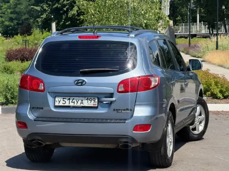 ☝️ Автомобиль с газовым оборудованием 4-го поколения, баллон на 80 л, запас хода - 450 км.

В продаже hyundai santa fe, 2.7 л, 190 л. С, 4wd. Модификация «gls», 7 мест, три ряда сидений. Оригинальный птс, два владельца за всё время. Находится более 10 лет в одной семье (с 2016 г) цвет «blue titanium» в серо-голубом металлике.

Двигатель : (g6ea) считается лучшим в линейке. Ошибок по системам нет. Двс работает отлично. Автомат переключает как положено, без пинков, пробуксовок и т. П. Полный привод работает без нареканий, люфтов нет, шлицы целые, вкл /выкл.

Техосмотр пройден, авто готово к оформлению. Цена : 1.080.000 рублей. Обмены не интересны. Территориально находится в г макеевка (центр) контакты : +7(949)003-33-27, +7(979)028-27-27 мессенджер telegram и max есть на первом тел.
📞 🇷🇺 Звоните: +79490033327 - фотография - 7
