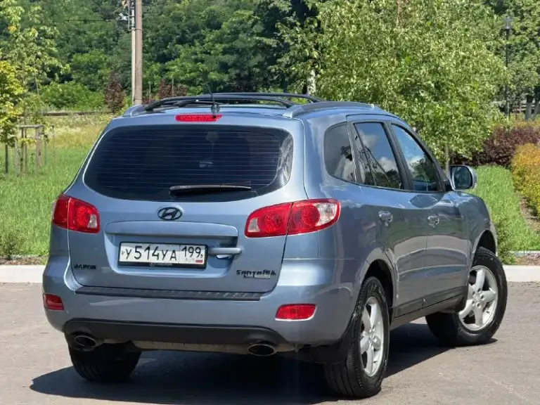 ☝️ Автомобиль с газовым оборудованием 4-го поколения, баллон на 80 л, запас хода - 450 км.

В продаже hyundai santa fe, 2.7 л, 190 л. С, 4wd. Модификация «gls», 7 мест, три ряда сидений. Оригинальный птс, два владельца за всё время. Находится более 10 лет в одной семье (с 2016 г) цвет «blue titanium» в серо-голубом металлике.

Двигатель : (g6ea) считается лучшим в линейке. Ошибок по системам нет. Двс работает отлично. Автомат переключает как положено, без пинков, пробуксовок и т. П. Полный привод работает без нареканий, люфтов нет, шлицы целые, вкл /выкл.

Техосмотр пройден, авто готово к оформлению. Цена : 1.080.000 рублей. Обмены не интересны. Территориально находится в г макеевка (центр) контакты : +7(949)003-33-27, +7(979)028-27-27 мессенджер telegram и max есть на первом тел.
📞 🇷🇺 Звоните: +79490033327 - фотография - 8