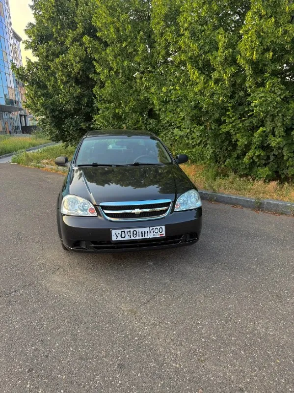 Chevrolet lacetti 1.6(механика), 2008 год. Надёжный рабочий конь за свои деньги!
Машина в хорошем рабочем состоянии, на ходу ежедневно, вложений прямо сейчас не требует.
Техническая часть:
· Двигатель 1.6 (109 л. С. ), механическая коробка — переключения чёткие, сцепление в норме.
· Кондиционер работает исправно (холодит отлично).
· Расходники свежие — масло, фильтры и грм заменены
· Подвеска в порядке — стуков и люфтов нет, на ямах не пробивает.
Кузов и внешний вид:
· Родные заводские стёкла (все).
История:
· Птс оригинал, все документы в порядке, авто на учёте.
Я собственник
Можем загнать на сто для диагностики — покажу всё до мелочей.
Звоните или пишите в мессенджеры! Отвечу на любые вопросы, отправлю видео прогрева и работы двигателя.
+7-949-466-54-22 Звонки или тг.
📞 Звоните: +7(949)4665422 - фотография - 1
