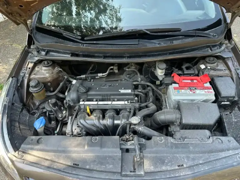 Hyundai solaris, рестайлинг 2015г, 1.6л, 122л. С, автомат.
🎁 910 000 Руб, торг небольшой.

Действительно живой, приятный и в максимальной комплектации!
Кузов преимущественно в родном окрасе, без гнили и ржавчины.
Пробег не одометре 148т. Км.

Двигатель на 5+ работает тихо, задиров нет.
Автомат на 5+ переключает отлично.
По ходовой обслужен.
Все функции работают.
Крайние 7 лет обслуживался в анапе у официального дилер.
Вложений не требует, авто в достойном состоянии!

+ Технически идеальна
+ Максимальная комплектация
+ Подогрев руля, лобового, сидений.
+ Климат контроль, заправлен, охлаждает хорошо 🥶
+ 4 Стеклоподъемника
+ Сервисная книга, заказ-наряды, 2 комплекта ключей.

Автомобиль очень шустрый, при этом экономичный и надежный.
Донецк
+79495947632
Звоните, автомобиль вам понравится
📞 🇷🇺 Звоните: +79495947632 - фотография - 10