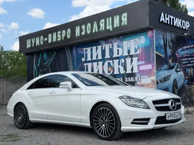 Mercedes-benz cls 350 d
Год 2014
Объём 3.0 tdi дизель
Родной пробег 210.000 (подтвержденный)
Коробка at 7g троник
Полный привод
3 Собственника
2 Комплекта колес. Новая зимняя резина на дисках. Летняя резина новая разноширокая r19. 2 комплекта дисков.
Личный автомобиль. Обслужена полностью от а до я!!! Обслужена коробка. Заменены фрикционы в коробке с заменой фрикционных пакетов фрикционных коробки и соленоиды. По мотору все болячки устранены, полностью обслужен. Тормозная система в круг новая. Поменяно масло абсолютно везде. Мотор, коробка, приводы, фильтры, а также топливный фильтр. Масло менял каждые 5т км. Зоны риска в броне пленке, полностью отполированный, покрыт двумя слоями качественной керамики.
Коробка 7g троник и 3.0 дизель самая надежная связка,
3.0-Литровый дизельным двигателем мощностью 265 л. С. И полным приводом, комплектация; бесключевой доступ передних дверей, полный электростеклопакет, электро зеркала/подогрев складывание зеркал, электро привода передних сидений, 3х уровневая память сидений, подкачка спины, шикарные удобные сиденья, кожа в идеальном состоянии, черный потолок, премиальная акустика harman/kardon, датчик дождя, датчик света, полный мульти руль, круиз контроль, голосовое управление, подрулевые лепестки, руль родной в идеальном состоянии, 3 режима езды, авто дальний, шикарная адаптивная оптика, большой экран, с подключением bluetooth, офлайн н. .. Подогрев сидений, подогрев заднего стекла и боковых зеркал, двух зонный климат контроль, камера заднего вида, парктроники 360, в круг за тонирована пленкой llumar два комплекта
Ковриков amg
🎁Полный бак дизеля в🎁
✅ Цена 2.800.000 ✅
✅Возможна продажа в кредит✅
✅ Номер +79495238191 🤳🏻 - фотография - 3