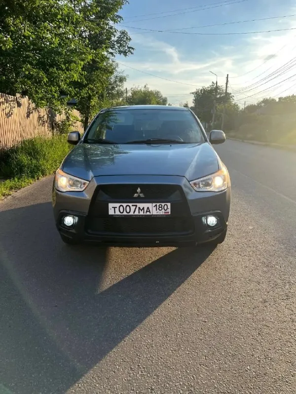 Mitsubishi asx
Год :2011
Объем :1.6
Кпп : механика

Комплектация:
4 Стекло подъемника
Подогрев сидений
Подогрев зеркал и стекол
Противотуманные фары
Сигнализация с авто запуском
Кондиционер заправлен
2 Ключа
2 Владельца
Зелёная автотека
Парктроник с камерой заднего вида
Новые диски
Новая летняя резина.

По авто :
Полностью обслужена
Вложений не требует
По кузову всё в отличном состоянии не гнили не корозий и даже признаков негде нет дно идеальное
При осмотре убедитесь сами :

Двигатель масло не есть от слова совсем.
Коробка идеально переключает мягко не вылетает не хрустит.

Приезжайте во всем убедитесь сами.

Документы чистые деогнамтическая карта есть !

Осмотр:
Город макеевка донецк
Цена 850000

+79498340074
(Макс)
(Телеграм)
📞 🇷🇺 Звоните: +79498340074 - фотография - 2