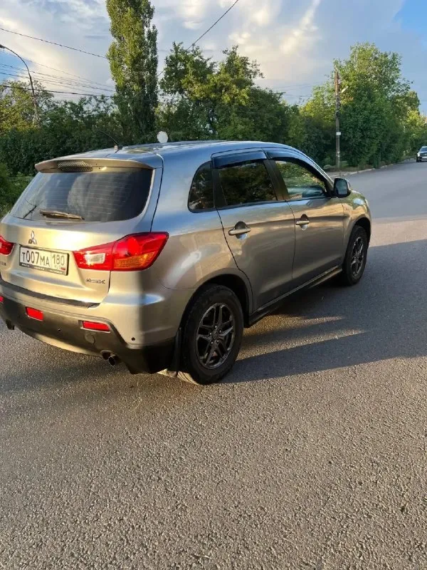 Mitsubishi asx
Год :2011
Объем :1.6
Кпп : механика

Комплектация:
4 Стекло подъемника
Подогрев сидений
Подогрев зеркал и стекол
Противотуманные фары
Сигнализация с авто запуском
Кондиционер заправлен
2 Ключа
2 Владельца
Зелёная автотека
Парктроник с камерой заднего вида
Новые диски
Новая летняя резина.

По авто :
Полностью обслужена
Вложений не требует
По кузову всё в отличном состоянии не гнили не корозий и даже признаков негде нет дно идеальное
При осмотре убедитесь сами :

Двигатель масло не есть от слова совсем.
Коробка идеально переключает мягко не вылетает не хрустит.

Приезжайте во всем убедитесь сами.

Документы чистые деогнамтическая карта есть !

Осмотр:
Город макеевка донецк
Цена 850000

+79498340074
(Макс)
(Телеграм)
📞 🇷🇺 Звоните: +79498340074 - фотография - 5