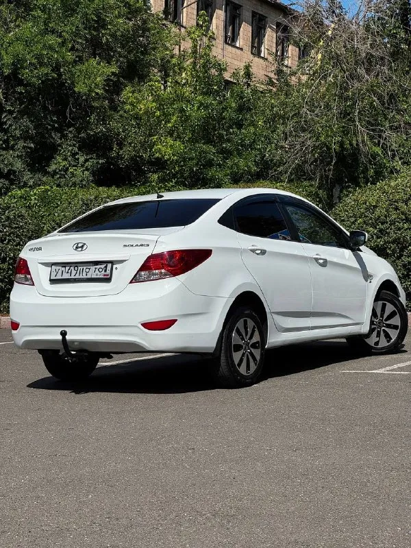 Hyundai solaris 1.6 мкпп 2012 г. В.
Авто в очень хорошем состоянии!!!
Техника в идеальном состоянии!!!
Ходовая часть полностью обслужена!!!
По кузову один окрас
Остекление родное, включая лобовое!!
Пробег 157 тыс. Км
По комплектации:
-Полный электропакет
-Подогрев передних сидений/зеркал/лобового стекла
-Кондиционер
-Серво/мультируль
-Хорошая мультимедиа aux/usb/bt 6 динамиков
-Авs/esp
-Камера заднего вида
-Сигнализация с автозапуском
-Фаркоп вписан в птс
-Датчик давления шин
-Бортовой компьютер
-6 Airbag
-Кнопка start/stop
Два ключа!
Установлены bi-led линзы
В ходовую часть вложено 150 тыс. Руб перебрано абсолютно всё!!!
То по замене масла и всех фильтров сделано 1000 км назад!!!
На авто стоит новая летняя резина!!!
Не требует никаких вложений!!!
Стоимость 695 тыс. Руб.
Звоните +79495082418(мах)
Тг вотсап +79493811593 - фотография - 2