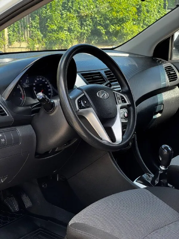 Hyundai solaris 1.6 мкпп 2012 г. В.
Авто в очень хорошем состоянии!!!
Техника в идеальном состоянии!!!
Ходовая часть полностью обслужена!!!
По кузову один окрас
Остекление родное, включая лобовое!!
Пробег 157 тыс. Км
По комплектации:
-Полный электропакет
-Подогрев передних сидений/зеркал/лобового стекла
-Кондиционер
-Серво/мультируль
-Хорошая мультимедиа aux/usb/bt 6 динамиков
-Авs/esp
-Камера заднего вида
-Сигнализация с автозапуском
-Фаркоп вписан в птс
-Датчик давления шин
-Бортовой компьютер
-6 Airbag
-Кнопка start/stop
Два ключа!
Установлены bi-led линзы
В ходовую часть вложено 150 тыс. Руб перебрано абсолютно всё!!!
То по замене масла и всех фильтров сделано 1000 км назад!!!
На авто стоит новая летняя резина!!!
Не требует никаких вложений!!!
Стоимость 695 тыс. Руб.
Звоните +79495082418(мах)
Тг вотсап +79493811593 - фотография - 8
