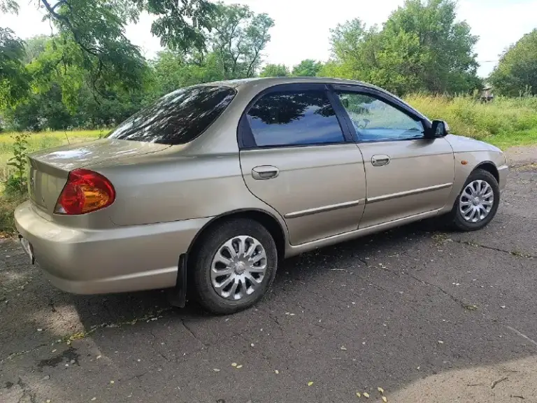 Kia spectra 1.6 мт, 2007, 237 000 км
Машина в очень хорошем состоянии
Двигатель 1.6 работает отлично не дымит
Кпп в полном порядке
Кузов живой не гнилой
Салон целый
Гур
4 Эсп
Эл. Зеркала
Ходовая новая. 4 стойки заменены
Автомобиль полностью обслужен
В придачу комплект зимней резины
Я собственник. Переоформление
Больше информации по телефону
Макеевка
Цена 370 т. Р
+7 949 448-72-58
✅ Мы в тг
📱 Мы в max
💠 Мы в вконтакте
📞 Звоните: +7(949)4487258 - фотография - 3