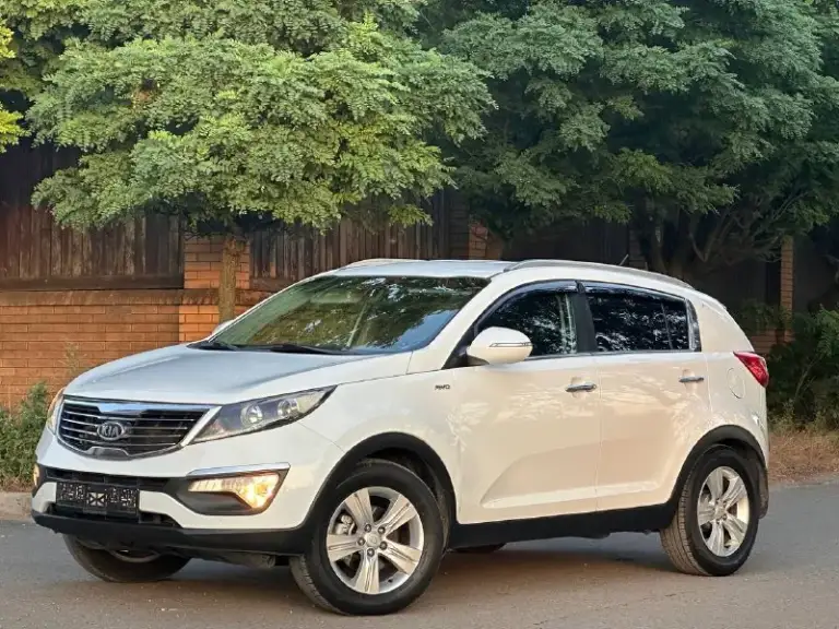Kia sportage 2012 год
Коробка автомат aisin 6ст
2.0 Бензин работает идеально как на холодную как и на горячую, без каких либо звуков!
Пробег 181т подключаемый полный привод 4awd
Полностью обслужен, и без вложений.
Кузов идеальный чистый ухоженный без дтп!
Хорошая комплектация: авто свет. Авто дождь. Двух зонный климат контроль. Круиз контроль. Подогрев всех сидений. Полный электропакет. Андроид планшет. Партроники. И многое другое!
Состояние автомобиля хорошое, приезжайте и смотрите!
Цена 1.270.000₽
+79494009737
Звоните в любое время, если не доступен звоните еще раз связь плохая.

📞 Звоните: +7(949)4009737 - фотография - 4