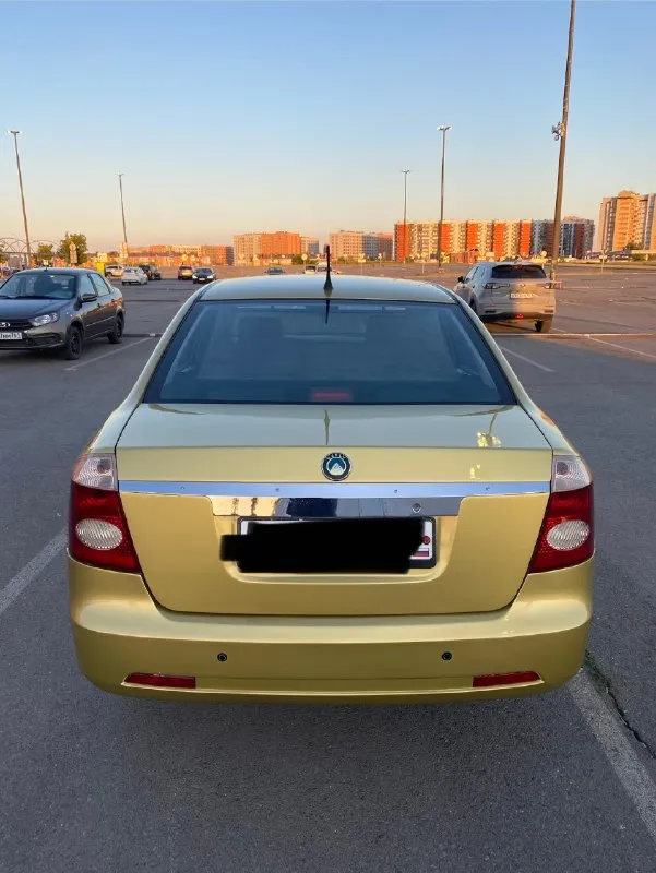 Продам свою машину geely fc vision, sl (джили вижн) 2008 г. В.
Я собственник, во владении 9 лет
Пробег 105 тысяч, подтвержден автотекой
Машина в отличном состоянии, вложений никаких не требует. Обслужена на 100%
В этой машине нет ни одного не обслуженного узла. Двигатель 1,8 масло не расходует. Полностью готова к эксплуатации, сел и поехал хоть на край света. За 9 лет ни разу не подвела.
По кузову в отличном состоянии, отполирована и покрыта керамикой. Вся обработана антикором.
Фары в бронепленке, стоят линзы с диодами.
Климат контроль обслужен, заправлен, холодит отлично.
Новая летняя резина на 16 дисках, в комплекте отдам комплект колес на литых дисках с практически новой зимней резиной.
Цена 360 000р
Г. Донецк
+79496457251
📞 🇷🇺 Звоните: +79496457251 - фотография - 5