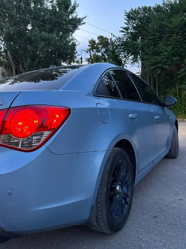 Chevrolet cruze
Год выпуска 2010
1.6 Автомат
Комплектация:
Кондиционер
Подогрев передних сидений
4. Эл стеклоподъемников/ эл рег зеркал.
Мультируль
Планшет с камерой заднего вида!
Bi led в ближнем и птф
Парктроники, камера заднего вида
Установлен автозапуск starline
Автотека зелень
По технике приятная. Не дымит, работает хорошо, полностью обслужена. Машина была в семье. Коробка не пинает. Ходовая часть без посторонних звуков.
Сел-поехал.
Машина полностью в родне, кроме переднего водительского крыла. Есть небольшая царапина на передней двери со стороны пассажира.
Цена 620.000₽
Номер +79493230853
📞 Звоните: +7(949)3230853 - фотография - 2