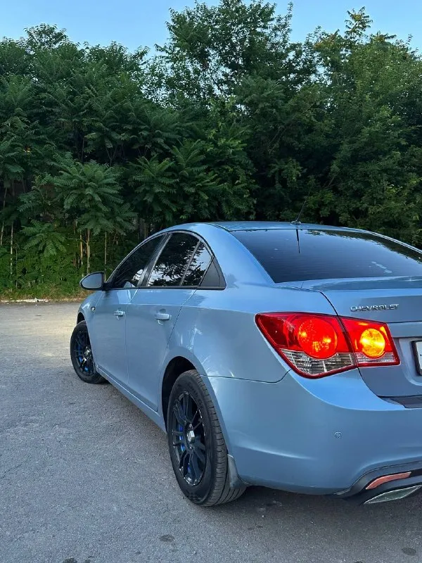 Chevrolet cruze
Год выпуска 2010
1.6 Автомат
Комплектация:
Кондиционер
Подогрев передних сидений
4. Эл стеклоподъемников/ эл рег зеркал.
Мультируль
Планшет с камерой заднего вида!
Bi led в ближнем и птф
Парктроники, камера заднего вида
Установлен автозапуск starline
Автотека зелень
По технике приятная. Не дымит, работает хорошо, полностью обслужена. Машина была в семье. Коробка не пинает. Ходовая часть без посторонних звуков.
Сел-поехал.
Машина полностью в родне, кроме переднего водительского крыла. Есть небольшая царапина на передней двери со стороны пассажира.
Цена 620.000₽
Номер +79493230853
📞 Звоните: +7(949)3230853 - фотография - 3