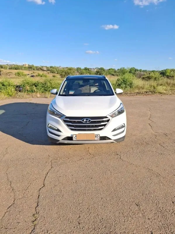 Продаю hyundai tucson, iii поколения, 2017 года выпуска, 4wd, пробег - 154 т. Км.
Экономичный и динамичный в своем классе:
✅Двигатель - 1.6 л, 177 л. С. , ✅бензин
✅Коробка - робот
✅Левый руль
✅Полный привод
✅Панорамная крыша
✅Светлый салон
✅В салоне не курили
✅Своевременное ✅обслуживание
✅Комплект зимней резины на ди. .. Und-image:url('//telegram. Org/img/emoji/40/e29c85.png')">✅обогрев передних сидений
✅Обогрев зеркал
✅Обогрев заднего стекла
✅Передние и задние ✅электростеклоподъемники
✅Датчик света
✅Камера заднего вида
✅Бортовой компьютер
✅ 19"
✅Иммобилайзер
Цена: 1,9 млн. Руб.
Авто находится в г. Харцызск
☎️ +7 949 331 84 76 (Звонки)

📞 Звоните: +7(949)3318476 - фотография - 1
