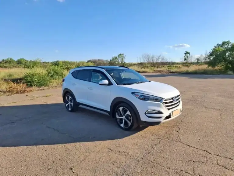 Продаю hyundai tucson, iii поколения, 2017 года выпуска, 4wd, пробег - 154 т. Км.
Экономичный и динамичный в своем классе:
✅Двигатель - 1.6 л, 177 л. С. , ✅бензин
✅Коробка - робот
✅Левый руль
✅Полный привод
✅Панорамная крыша
✅Светлый салон
✅В салоне не курили
✅Своевременное ✅обслуживание
✅Комплект зимней резины на ди. .. Und-image:url('//telegram. Org/img/emoji/40/e29c85.png')">✅обогрев передних сидений
✅Обогрев зеркал
✅Обогрев заднего стекла
✅Передние и задние ✅электростеклоподъемники
✅Датчик света
✅Камера заднего вида
✅Бортовой компьютер
✅ 19"
✅Иммобилайзер
Цена: 1,9 млн. Руб.
Авто находится в г. Харцызск
☎️ +7 949 331 84 76 (Звонки)

📞 Звоните: +7(949)3318476 - фотография - 2