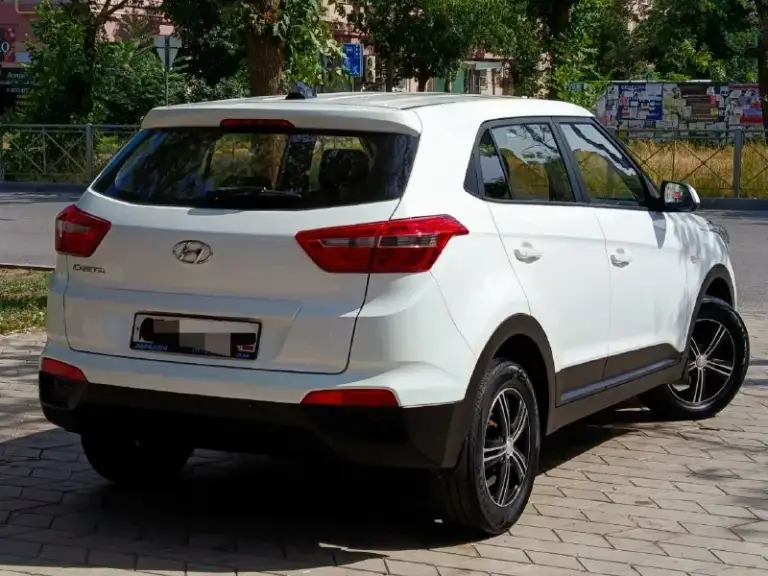 Hyundai creta 2019 1.6
-Кпп автомат
-Пробег 130000
-Мариуполь
-Тел: +79494676510
-Цена 1.645000
Автомобиль в идеальном состоянии. Кузов весь в заводской краске, без дтп, без дефектов, стёкла также все завод. С одним владельцем(девушкой), полностью прозрачной историей. Техническая часть без нареканий едет как новый автомобиль, работает все что есть в машине. По комплектации: оптика линзы плюс диодные ходовые огни, при повороте руля подсвечивает угол поворота, подогревы руля, сидений зеркал, литые диски, мультимедиа bluetooth aux usb, громкая связь, задний парктроник, сигнализация старлайн с автозапуском, два ключа, птс оригинал, гарантированная юр чистота; лучшая связка двигателя 1.6 атмосфера с обычной автоматической кпп.
Машина конфетка, звоните.
📲 Tg: т
📞 Звоните: +7(949)4676510 - фотография - 3