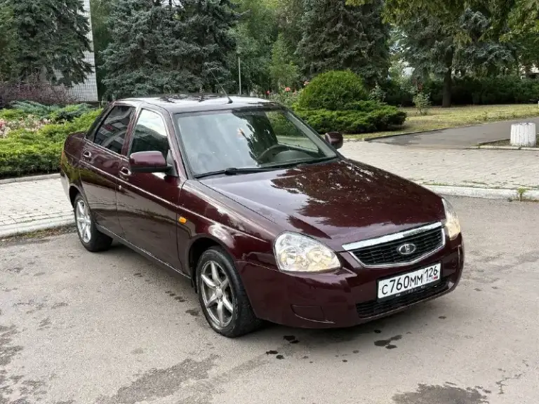 Продам приору авто в хорошем состоянии двигатель роботает отлично тянет хорошо масло не розходует коробка на отлично не хрустит не выбивает не воет ходовая часть не. Стучит не гремит из срочного не чего делать не нужно салон чистый ухоженный стоит приятная музыка сигнализация с авто запуском документы кристально чистые авто проходила диагностику есть карта то действующая цена 335 тысяч остальные вопросы по телефону +79493717727 - фотография - 3