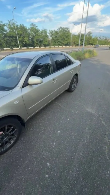 Hyundai sonata v (fn) 2008 год выпуска
2.0 Бензин, на механике
190000 Пробега
Днище не ржавое, гнили нету, все работает отлично, 2 ключа
Кондиционер работает прекрасно, а зимой печка топит хорошо
Лето стоит на титановых дисках, зима на железе, все отдаю
Авто в дтп не было, стекло стоит с завода
Вложений никаких не требует, сел и поехал
Цена: 750.000 торг
Номера для связи:
+7 (978) 829-21-23 Олег
+7 (949) 503-65-08 ( На фениксе есть макс ) - фотография - 1