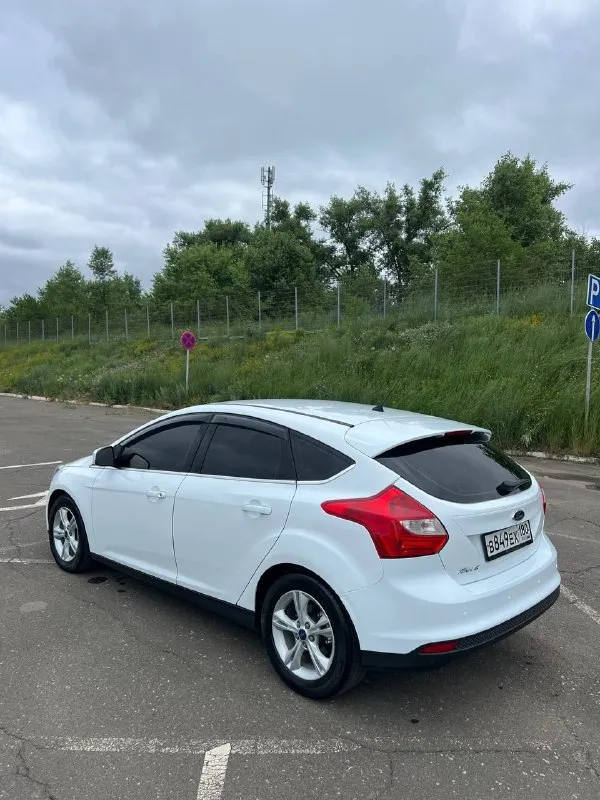 Ford focus 2013 двигатель бензин, 1.6 л 126 л. С пробег 134 500. Авто вложения не требует. Starline автозапуск сигнализация, задние парктроники, подсветка салона в цвет с приборной панелью. Цена 860 000
Звонить : +79497030888 - фотография - 3