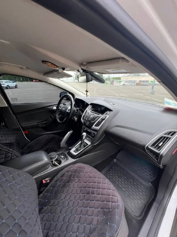 Ford focus 2013 двигатель бензин, 1.6 л 126 л. С пробег 134 500. Авто вложения не требует. Starline автозапуск сигнализация, задние парктроники, подсветка салона в цвет с приборной панелью. Цена 860 000
Звонить : +79497030888 - фотография - 7