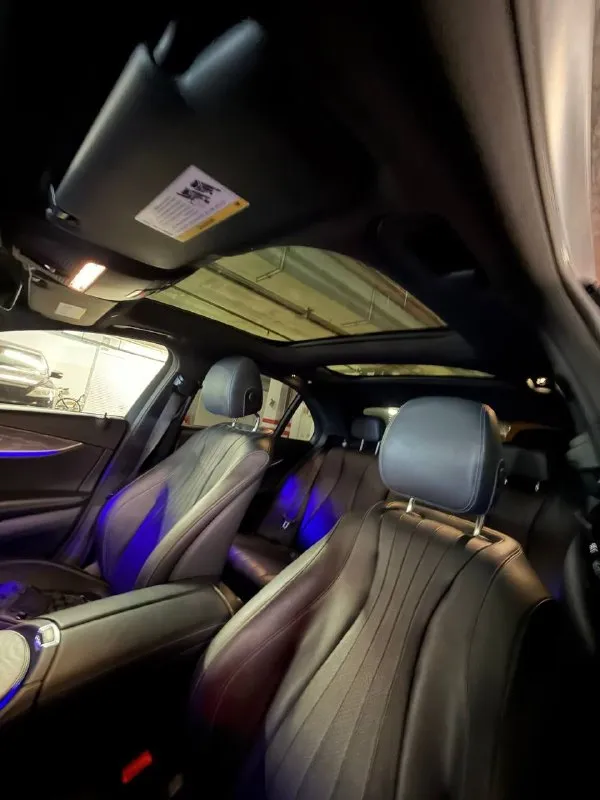 Продаётся мерседес е300, комплектация amg, особая серия, 2020 год, 2 литра, бензин, 258 л. С. , 160000 км пробег, заводской матовый окрас. Цена 4780000 рублей. Торг имеется. 89279970130. - фотография - 7