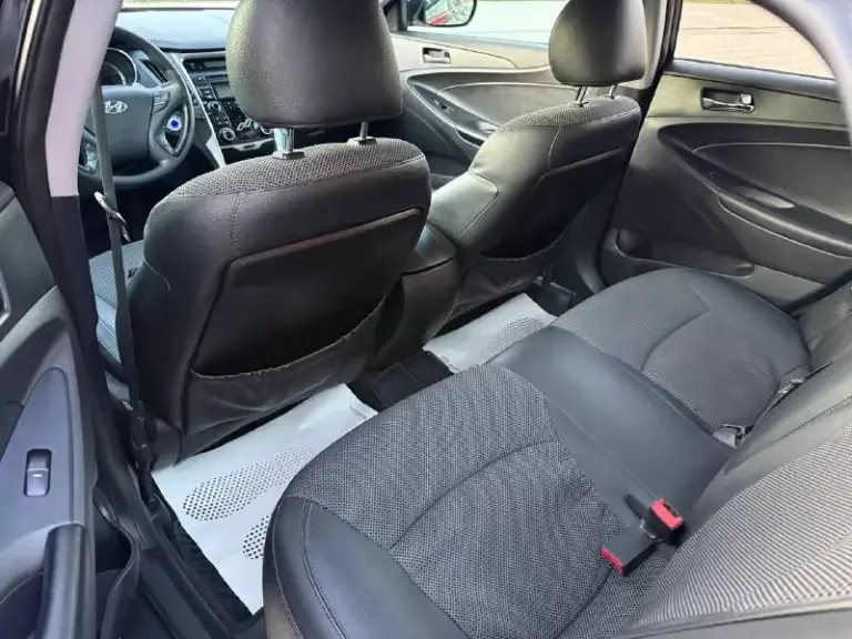 Продам hyundai sonata 2.0 объем
В хорошем состояние.
Полная комплектация
2011 Год выпуска.
Авто семейная!
Заводские диски r18
Раздельный климат контроль.
Кнопка start - stop
Без ключевой доступ.
Датчик дождя
Датчик света
Бортовой компьютер
Адаптивный круиз контроль.
Сервесные книжки
Любое оформление
Штрафов нет запретов залогов так же нет.
Ходовая часть не стучит не тарахтит
Едит мягко и комфортно
# Работает тихо, масло не расходует.
Не коптит, масла меняю каждые 6000-6500 км
По коробке так же заменено масло. Работает отлично без рывков пинков и всего прочего
За машиной слежу и ухаживаю, каждая кнопка работает.
+7-949-794-46-27 Цена за данное авто 1.120.000₽
📞 Звоните: +7(949)7944627 - фотография - 8
