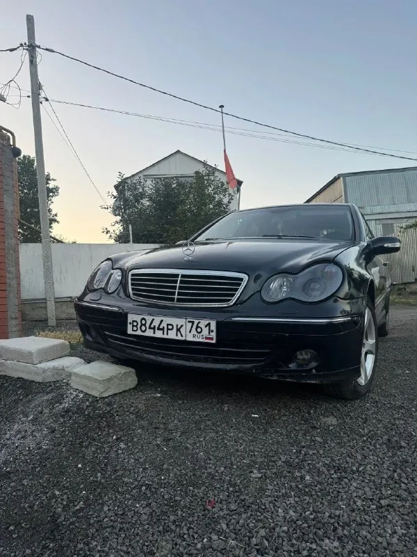 Мерседес w203 2005 год двигатель м272 3.0 гильзовонный на механике делался кап ремонт двигатель машина на полном ходу есть мелкие косяки по кузову на езду не влияет от собственника цена 440 торг у капота город ростов на дону 89515366507 - фотография - 1