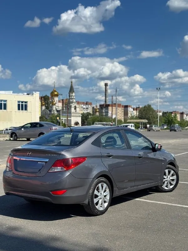 Продам семейную машину
Hyundai solaris 2012 года
Объем двигателя: 1.6(цепной надежный мотор)
Коробка передач-
Автомат❗️❗️❗️( переключает отлично, без рывков )
Пробег:140.000 км ( оригинал, 100%, подтверждает автотека и состояние!)
Автотека зеленая❗️
Родной окрас❗️
Я второй владелец, до меня владела женщина с 2012 года
2 Ключа
Машина в отличном техническом состоянии
Ходовка без нареканий
Недавно поменял масло в коробке, свечи, колодки, супорта!
Кондер дует на все 100%
Машина на новой летней резине r16❗️
В подарок отдам зимнюю резину на штампах❗️
Не такси, не каршеринг❗️
Переоформление без проблем, могу с вами присутствовать в мрэо
Есть действующий техосмотр!
Все дополнительные вопросы по телефону:
+79495219479
Цена-935.000 руб ( торг)
📞 Звоните: +7(949)5219479 - фотография - 5