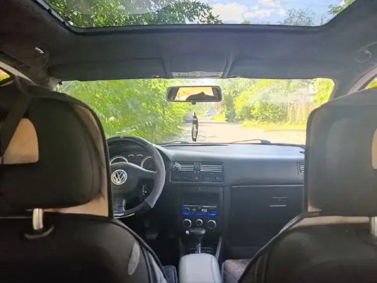 Срочно продам volkswagen бора, в отличном состоянии, без вложений, 2001 г/в. Обслужен по регламенту, чеки заказ наряды в наличии. Сервисная книжка (180 регион) любой вид оформления. Цена в рублях 445 тыс рублей торг у капота, тел +79494525644. Двигатель 1.6 8 кл бензин. Двс работает как часы. После кап ремонта, листает безупречно, ходовка мячик. Акб бодрячком, кузов оцинкован, днище и пороги супер, зашумлена, стоят литые диски r 16 на летней резине, потолок и стойки перетянуты в черную алькантару. Оснащена, бортовой компьютер, центральный замок, гур, серво руль. Abs, esp, 4 airbag, 4 эл стеклоподъёмника, с доводчиками, кондиционер холодит. Эл люк, эл регулировка зеркал, эл привод багажника. Микролифт, поясничный упор и подогрев передних сидений. Линзованая оптика, магнитола jvc с объёмной акустикой. Bluetooth, usb и aux. Остальные вопросы в телефонном режиме.
📲 Tg: олечка
📞 Звоните: +7(949)4525644 - фотография - 7