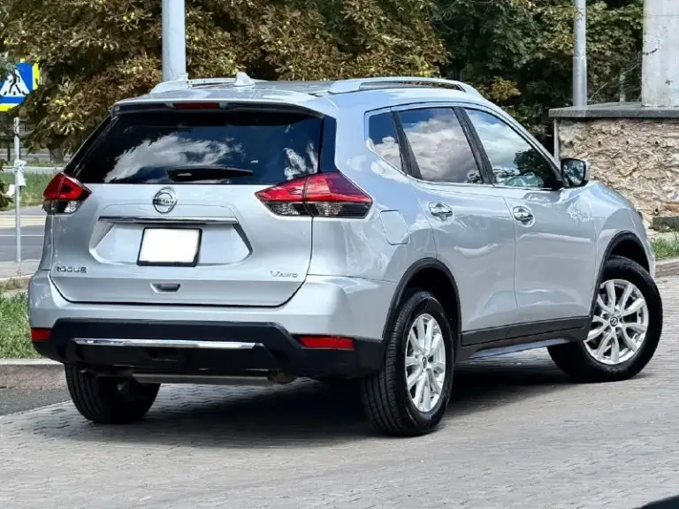 Nissan rogue ( x-trail ) awd
Пробег - 68.000
Цена - 1.620.000₽
Год выпуска - 2017
Тел. - +79496799814
Либо - +79493902663
Продам шикарную машину, с лучшей связкой двигатель 2.5 бензин и автоматической коробкой передач. Техническая часть на 5+ полностью обслужена и не требует ни каких вложений. Безопасность вся родная. По кузову без каких либо дефектов, красивый и практичный цвет. Комплектация: подключаемый полный привод; бесключевой доступ; подогревы сидений; датчик света и дождя; кнопка start-stop; диски r-17 с отличной летней резиной. Круиз-контроль; двухзонный климат-контроль; штатная мультимедиа со всеми современными плюшками; мультируль; полный бортовой компьютер; датчик шин; датчик мёртвых зон в зеркалах; камера заднего вида и многое другое. На этих же номерах есть телеграм и мах ( связь не всегда хорошая )
📞 🇷🇺 Звоните: +79496799814 - фотография - 4