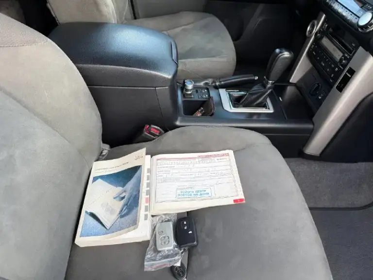 Пришло время покупать дизель
Toyota land cruiser prado, 2011 г.
3.0 Дизель
Продаю легендарный toyota land cruiser prado 2011 года выпуска.
✔ Один собственник за весь период эксплуатации.
✔ Дизельный двигатель – надежный, экономичный и тяговитый.
✔ Автомобиль не битый, не крашеный, полностью в заводском окрасе.
✔ Техническое и внешнее состояние – идеальное.
✔ Полностью обслужен, вложений не требует.
✔ Бережная эксплуатация, своевременное обслуживание.
✔ Чистый и ухоженный салон, в автомобиле не курили.
Автомобиль готов к любым проверкам на сто. Юридически чистый, без ограничений и обременений.
Настоящий prado для тех, кто ищет честный, надежный и ухоженный автомобиль. Торг возможен только у автомобиля.
+79495180296
Цена 2.590 🍋
📲 Tg: @donbass7770
📞 Звоните: +7(949)5180296 - фотография - 6